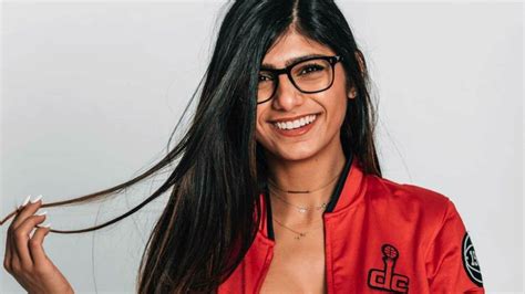 mia khalifa fotos|Mia K. 